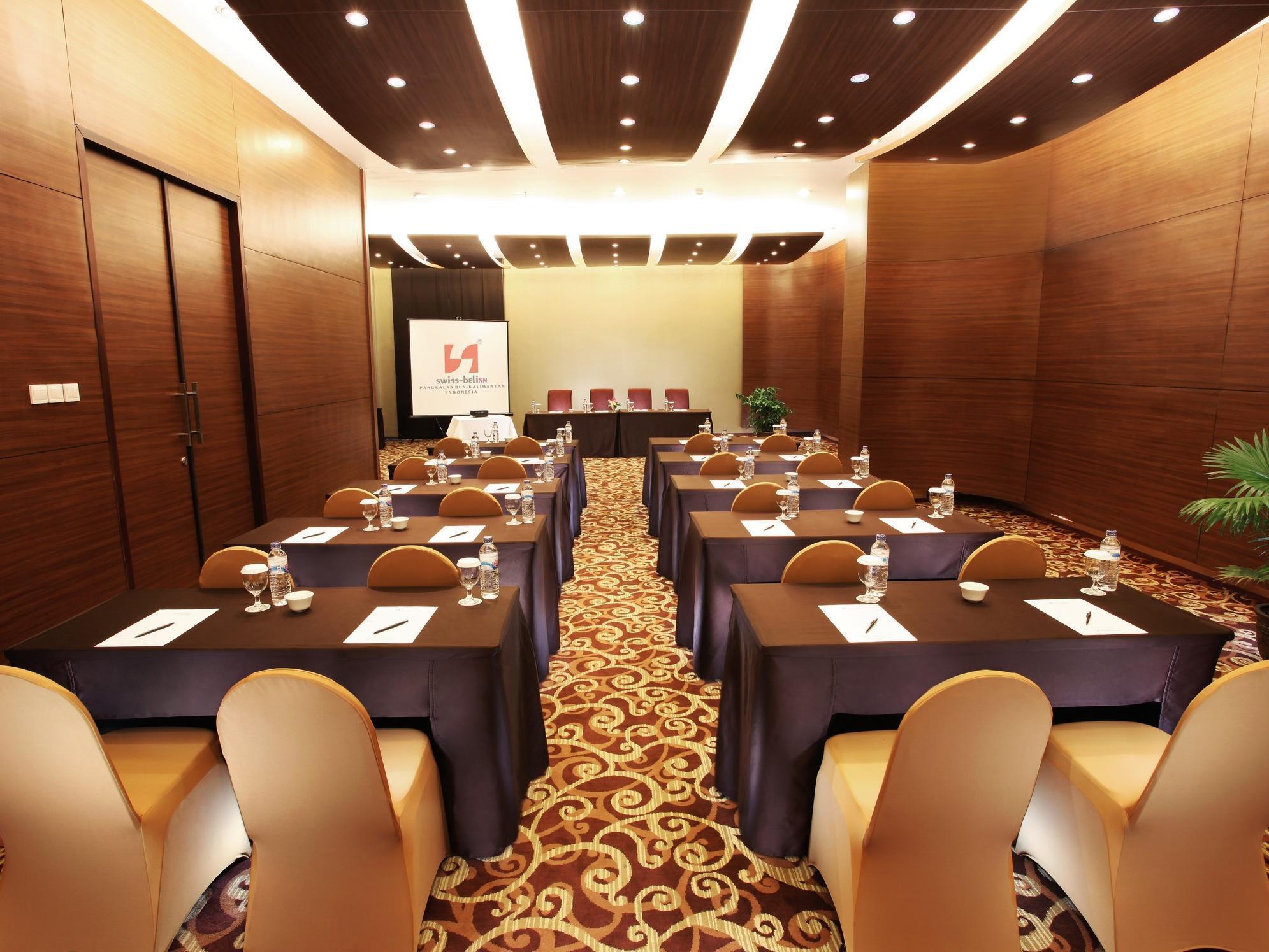 Swiss-Belinn Pangkalan Bun Exterior photo