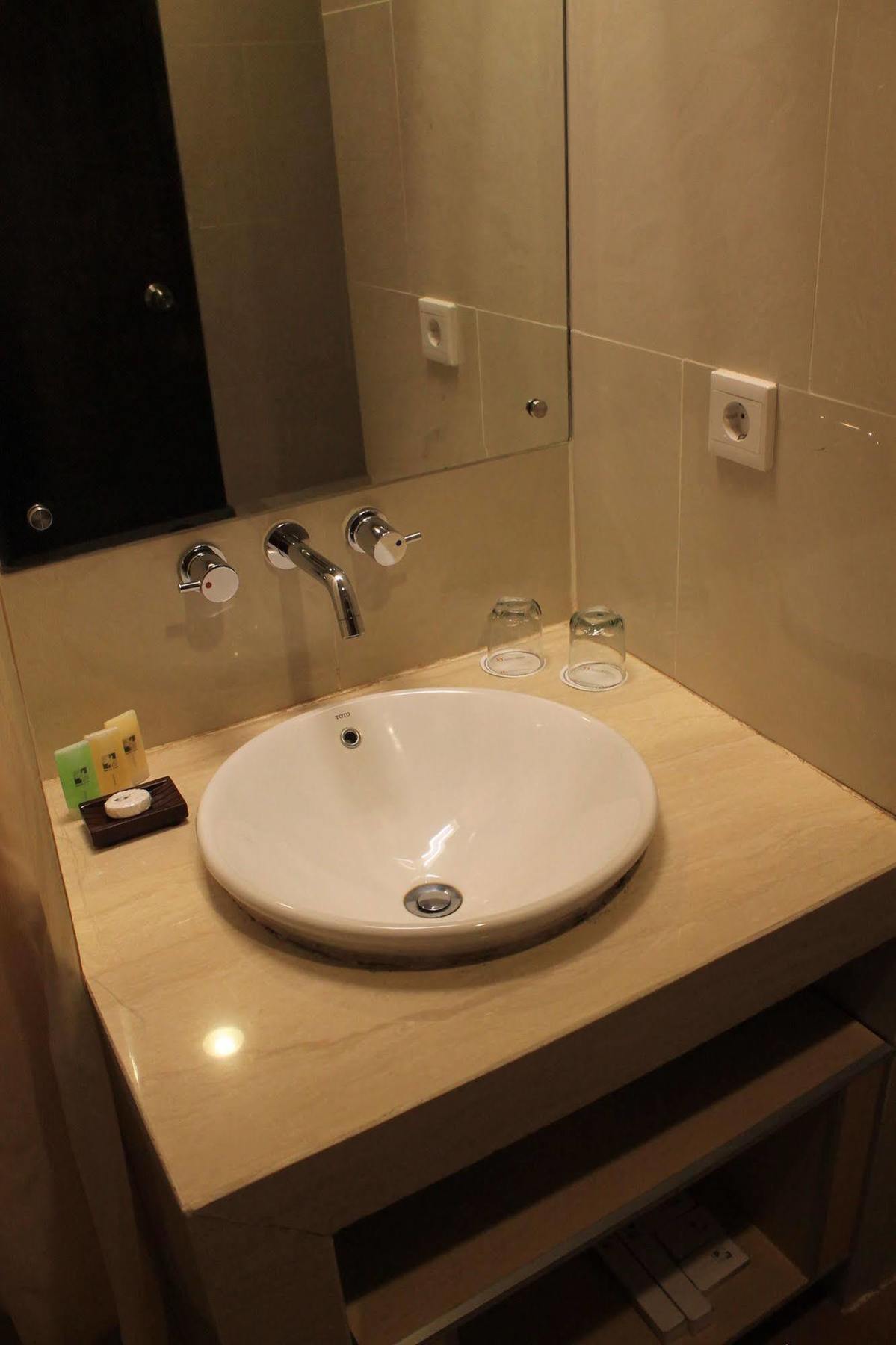 Swiss-Belinn Pangkalan Bun Exterior photo