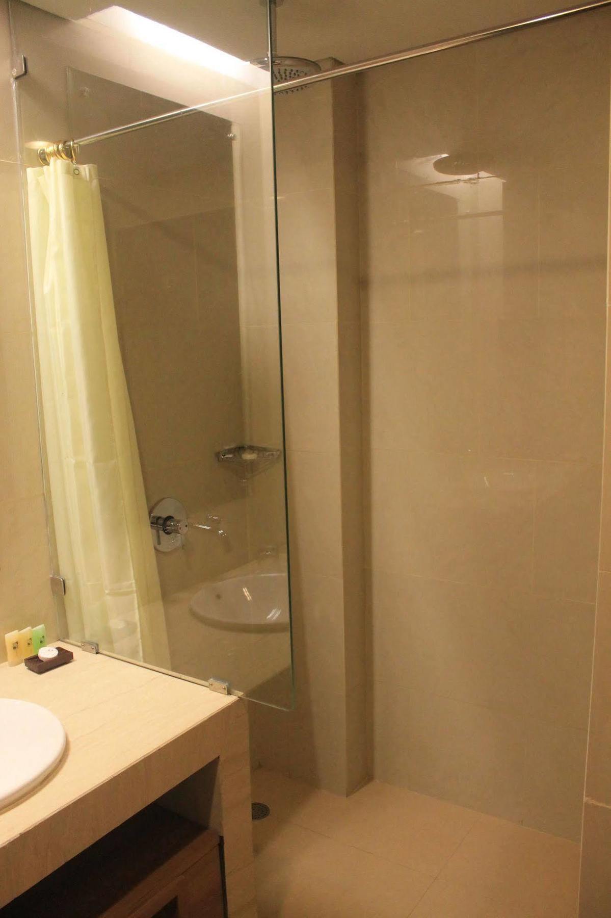 Swiss-Belinn Pangkalan Bun Exterior photo