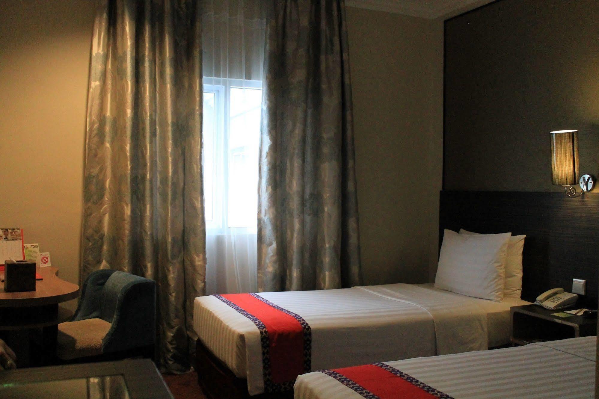 Swiss-Belinn Pangkalan Bun Exterior photo
