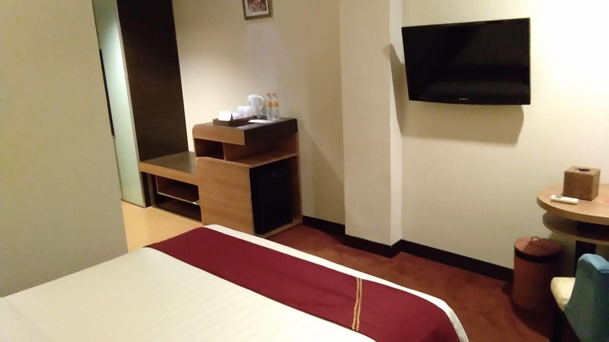 Swiss-Belinn Pangkalan Bun Exterior photo